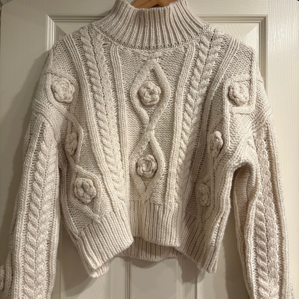 TRUTH BY REPUBLIC Cream Chunky Cable Knit Rose Sweater Size XL Cropped Cozy